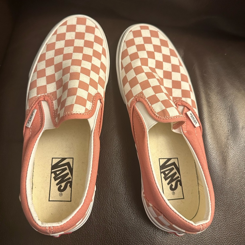 Vans women’s size 9 only tried on never worn out and about